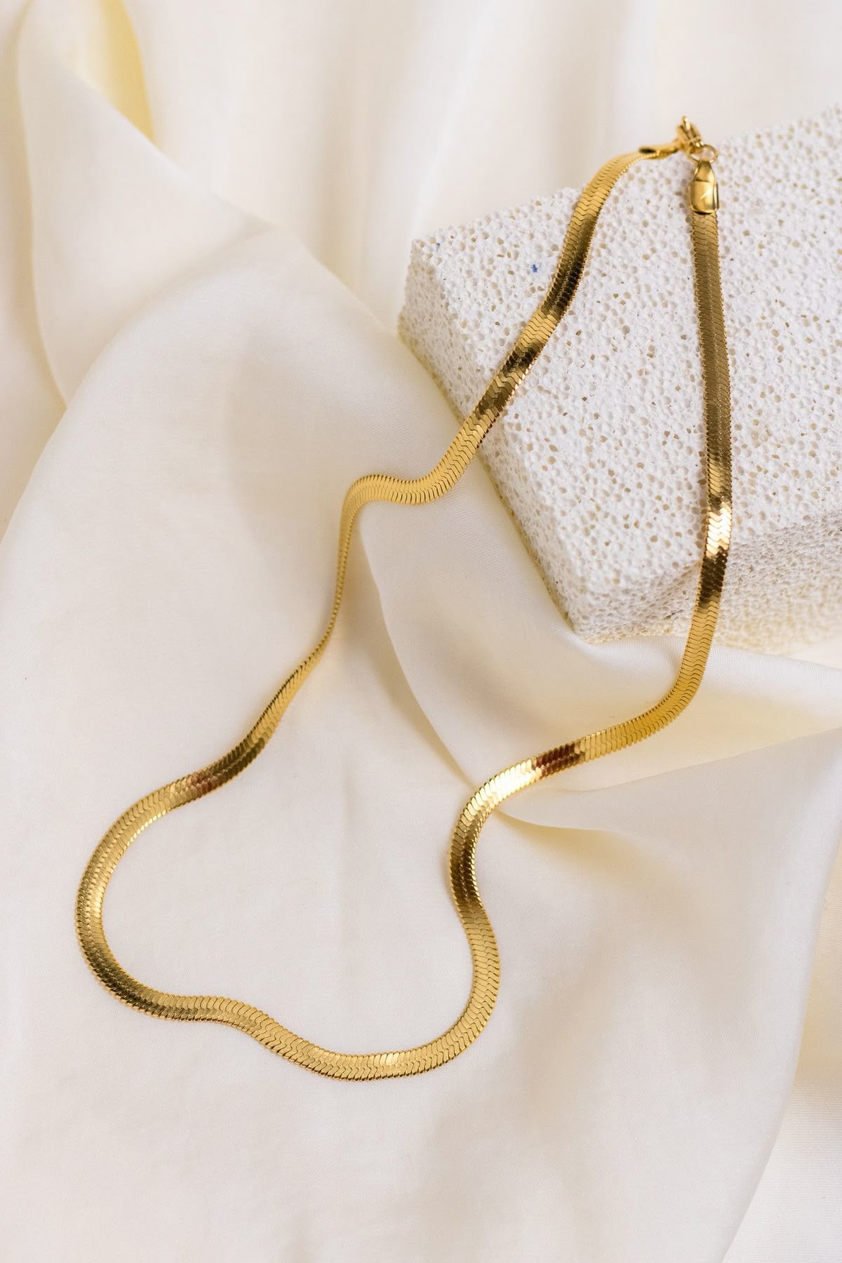Unisex Minimalist Chain Necklace