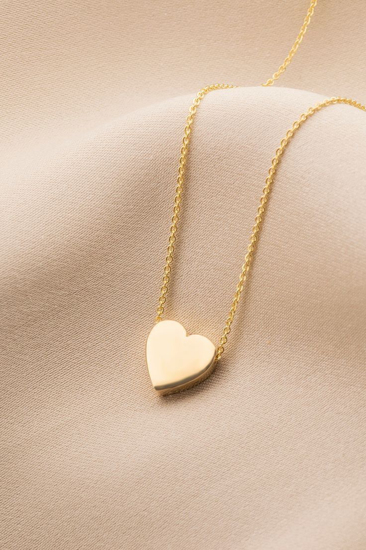 Golden Heart Minimal Necklace