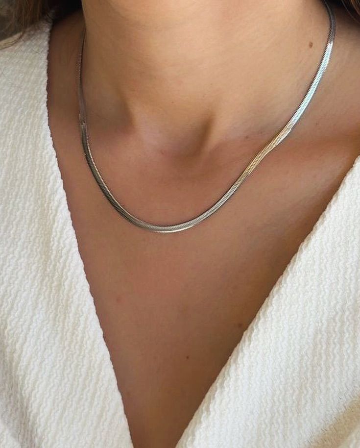 Unisex Minimalist Chain Necklace